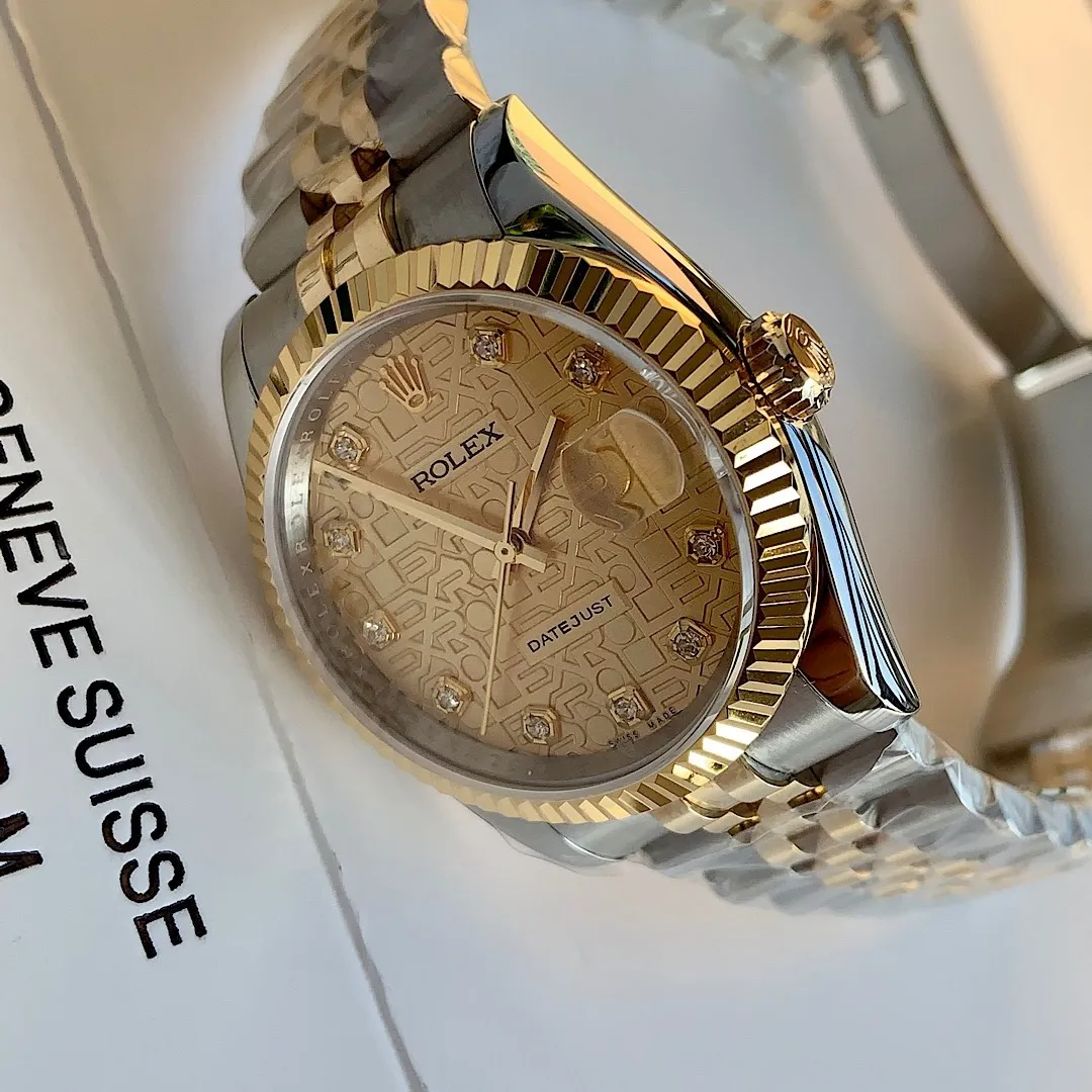 Rolex Datejust 36 Two-Tone 18K Gold (10 Diamond Dial) Ref. 126233 - 1:1 Super Clone Detail View 4