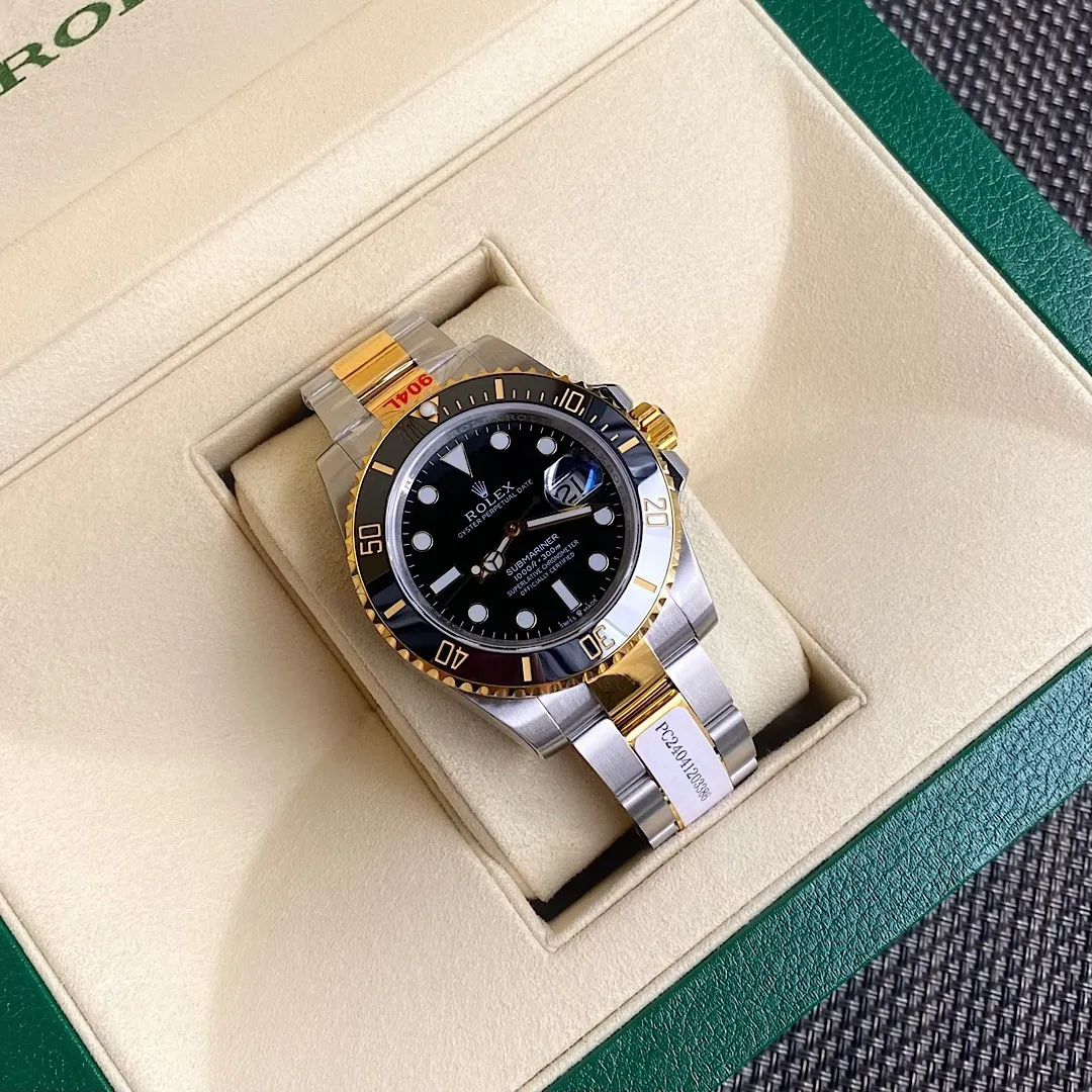 Rolex Submariner 41mm Two-Tone Yellow Gold (Black Dial) Ref. 116613LN - 1:1 Super Clone Detail View 2
