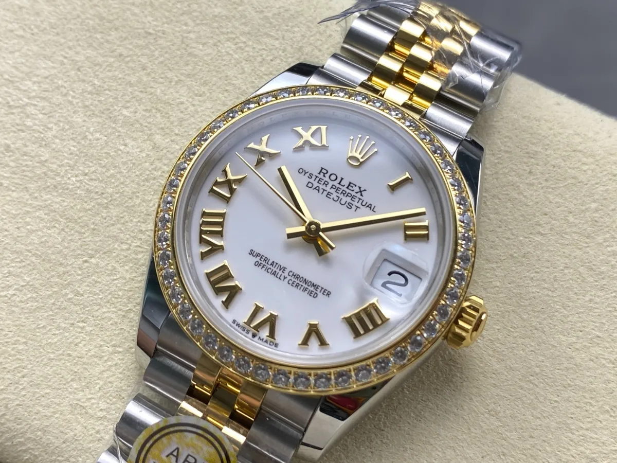 Rolex Datejust 31 Two-Tone Gold (Silver Sunburst Dial - Jubilee) Ref. 278273 - 1:1 Super Clone Detail View 1
