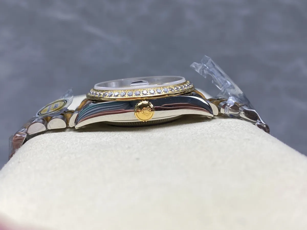 Rolex Datejust 31 Two-Tone Gold (Silver Sunburst Dial - Jubilee) Ref. 278273 - 1:1 Super Clone Detail View 10