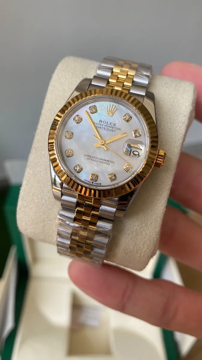 Rolex Datejust 31 Full Rose Gold (Swarovski Bezel - President) Ref. 278285 - 1:1 Super Clone Detail View 1