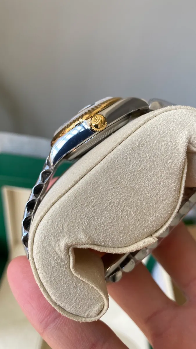 Rolex Datejust 31 Full Rose Gold (Swarovski Bezel - President) Ref. 278285 - 1:1 Super Clone Detail View 2