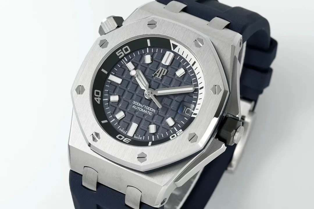 AP Royal Oak Offshore Diver 15720 IP Factory 42mm (Black Dial) Ref. 15720ST - 1:1 Super Clone Detail View 3
