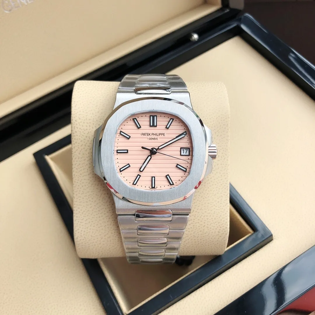 Patek Philippe Nautilus 5711/1A Taiwan Ultimate 40mm (Blue Dial) Ref. 5711/1A-010 - 1:1 Super Clone Detail View 2