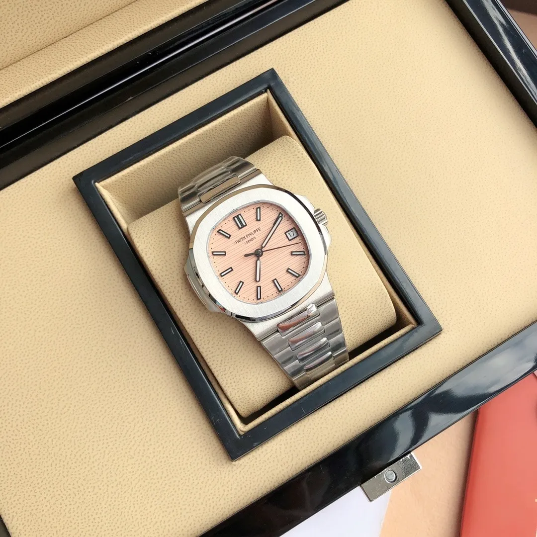 Patek Philippe Nautilus 5711/1A Taiwan Ultimate 40mm (Blue Dial) Ref. 5711/1A-010 - 1:1 Super Clone Detail View 3