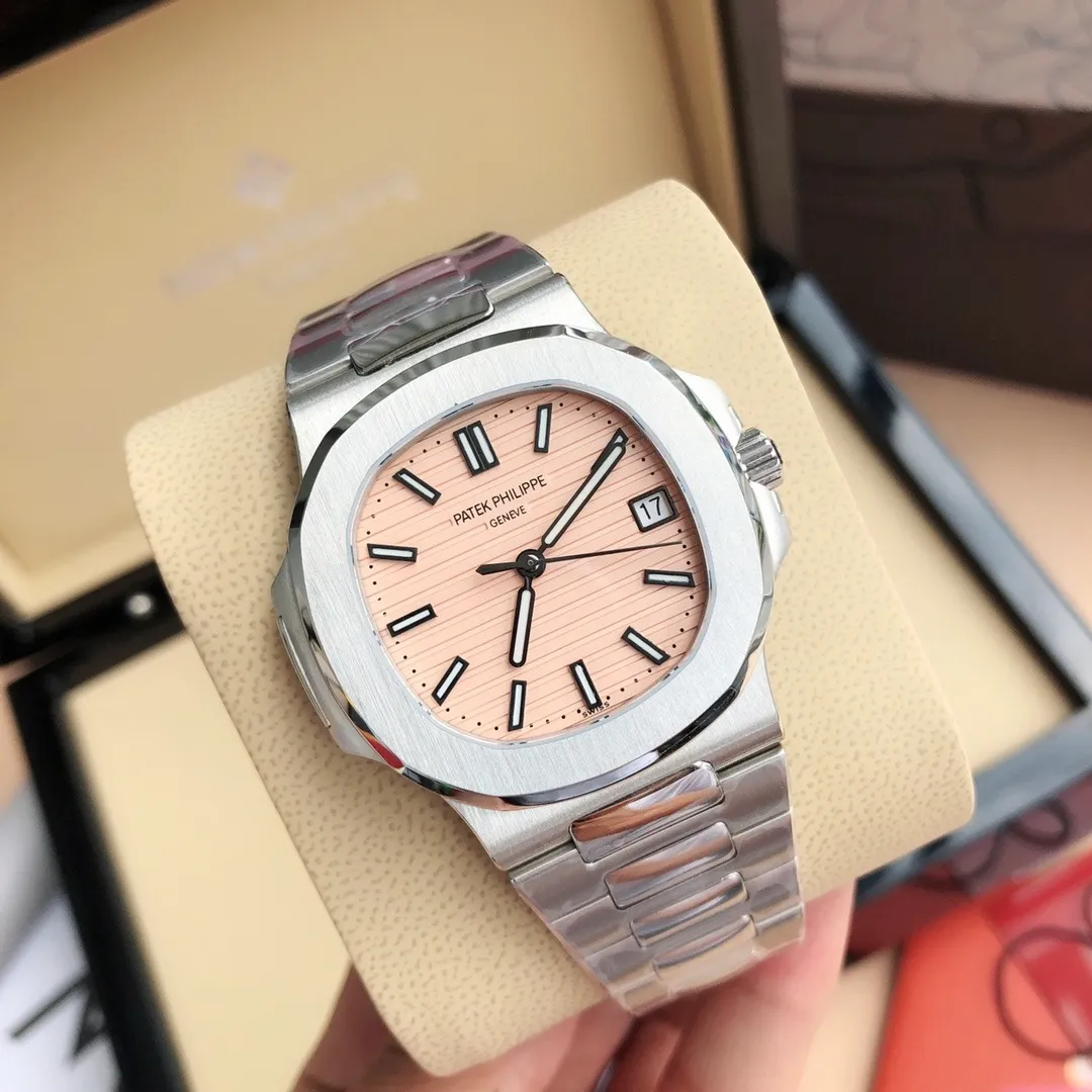 Patek Philippe Nautilus 5711/1A Taiwan Ultimate 40mm (Blue Dial) Ref. 5711/1A-010 - 1:1 Super Clone Detail View 5
