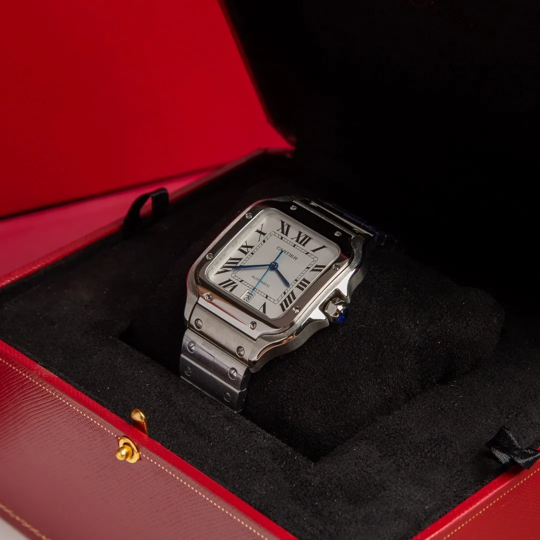 Cartier Santos de Cartier 40mm (Classic White Dial) Ref. WSSA0018 - 1:1 Super Clone Detail View 3